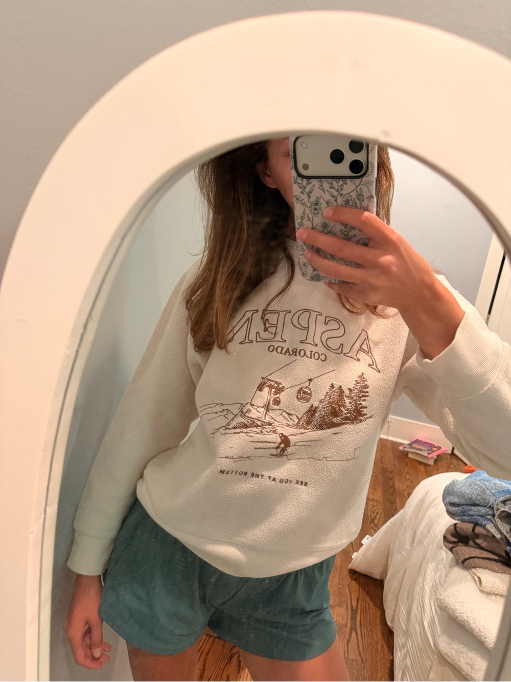 Aspen Colorado Graphic Sweatshirt - Cream with Brown Print
